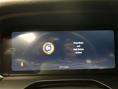 Used 2024 Jeep Grand Cherokee Laredo w/ Trailer Tow Package image 11