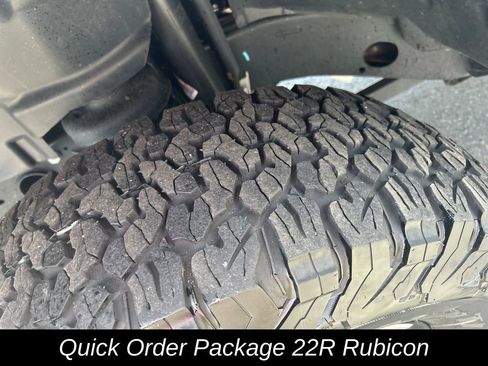 Used 2025 Jeep Wrangler Unlimited Rubicon AWD/4WD image 13