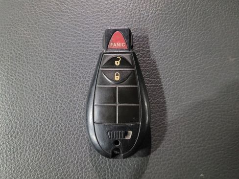 Used 2017 RAM 1500 Classic SLT image 32