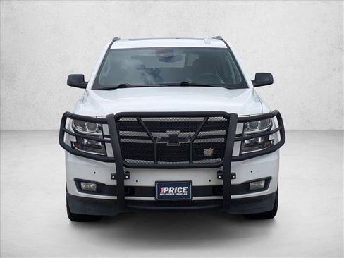 Used 2020 Chevrolet Suburban LT w/ RST Edition RWD image 2