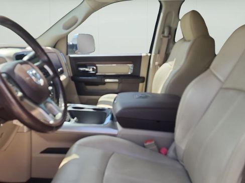 Used 2018 RAM 2500 Laramie w/ Convenience Group RWD image 12