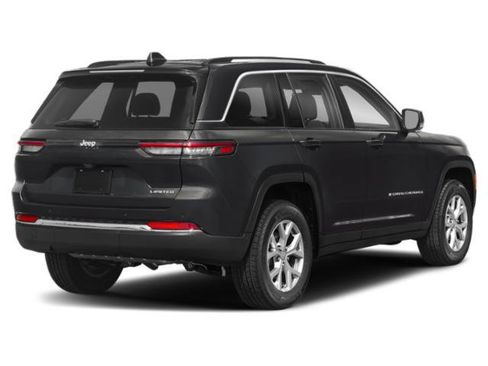 Used 2023 Jeep Grand Cherokee Altitude AWD/4WD image 2