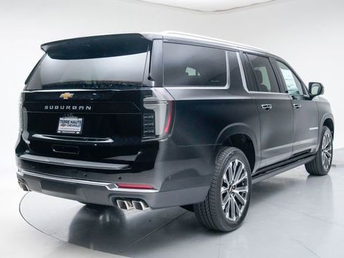 New 2026 Chevrolet Suburban High Country AWD/4WD image 7
