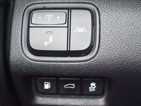 Used 2019 Kia Optima EX image 16