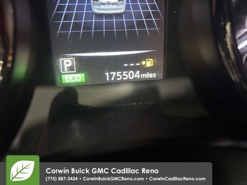 Used 2017 Nissan Rogue S image 19