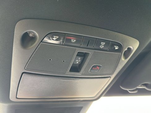 Used 2019 INFINITI Q60 3.0t Luxe w/ Essential Package image 35