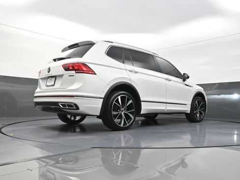 Used 2024 Volkswagen Tiguan SEL R-Line AWD/4WD image 27