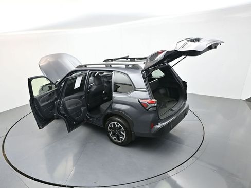 Used 2025 Subaru Forester Premium w/ Convenience Package #1 AWD/4WD image 40