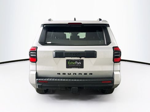 Used 2025 Toyota 4Runner SR5 image 7