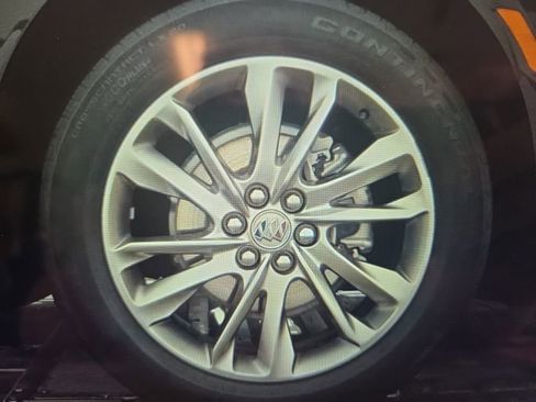 Used 2023 Buick Enclave Avenir w/ Avenir Technology Package image 22