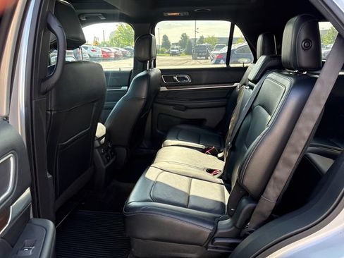 Used 2016 Ford Explorer Limited w/ Equipment Group 301A AWD/4WD image 11