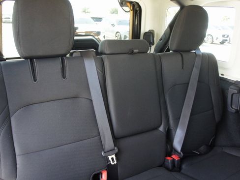Used 2023 Jeep Wrangler Unlimited image 40