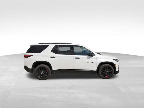 Used 2023 Chevrolet Traverse Premier w/ Redline Edition AWD/4WD image 5