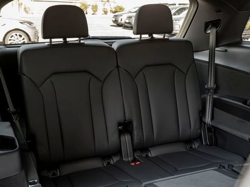 New 2026 Audi Q7 3.0T Premium Plus AWD/4WD image 30
