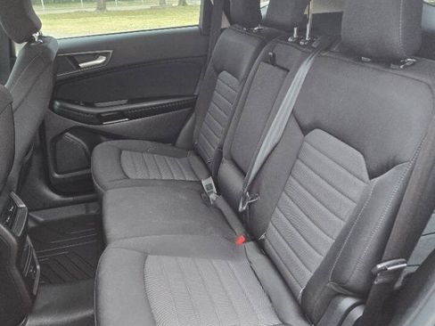 Used 2017 Ford Edge SE w/ Cargo Accessory Package FWD image 11
