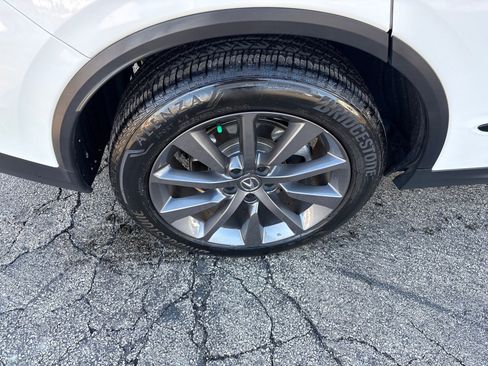 Used 2025 Acura MDX A-Spec image 32