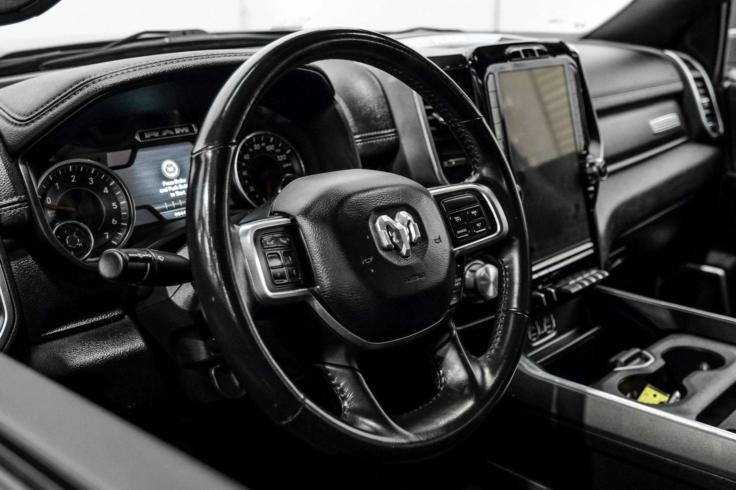 Used 2020 RAM 2500 Laramie w/ Night Edition AWD/4WD image 17