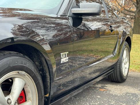Used 2008 Ford Mustang GT image 21
