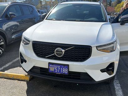 Used 2023 Volvo XC40 B5 Ultimate w/ Protection Package Premier