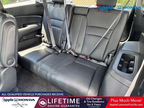 Used 2019 Honda Pilot Touring image 19
