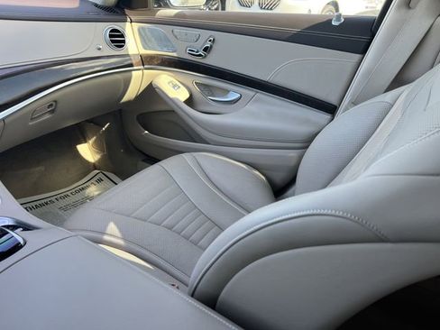 Used 2019 Mercedes-Benz S 560 Sedan image 14