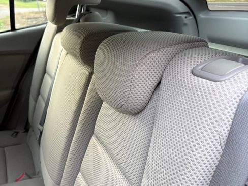 Used 2010 Honda Insight EX image 26
