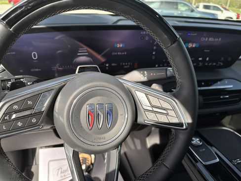 Certified 2025 Buick Enclave Avenir w/ Super Cruise Package image 20