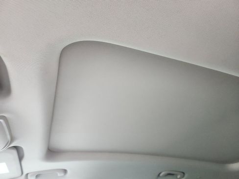 Used 2023 Buick Envision Essence w/ Sport Touring Package image 30