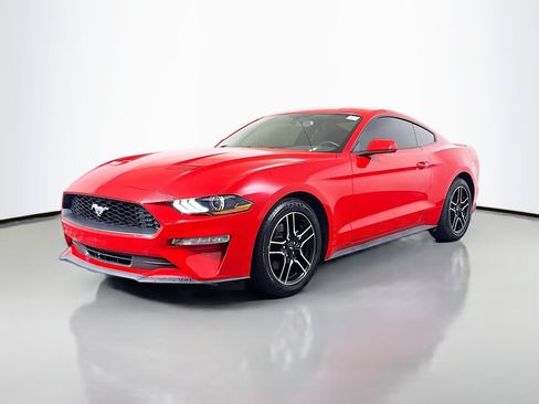 Used 2018 Ford Mustang Coupe w/ Equipment Group 101A RWD image 4