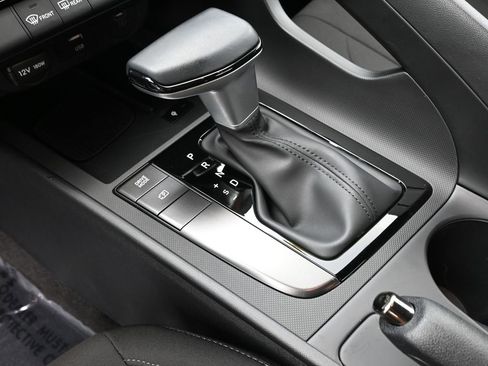 Certified 2025 Hyundai Elantra Sport image 14