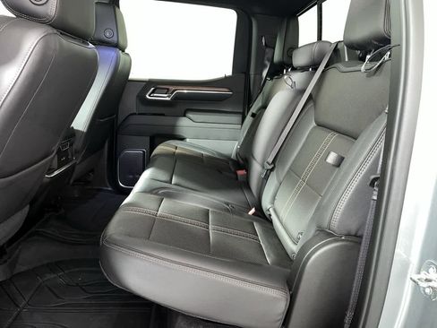 Used 2023 Chevrolet Silverado 1500 High Country w/ Technology Package AWD/4WD image 28