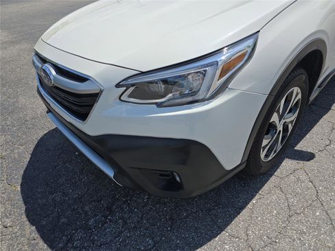 Used 2020 Subaru Outback Limited w/ Tech Package 2 AWD/4WD image 9