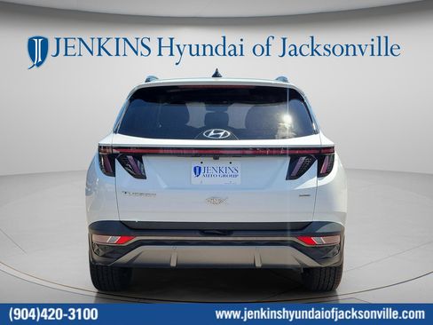 Certified 2023 Hyundai Tucson Limited AWD/4WD image 4