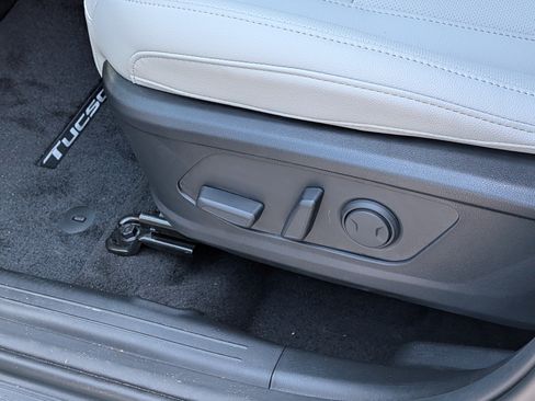 New 2026 Hyundai Tucson Limited w/ Tow & Go Package FWD image 22