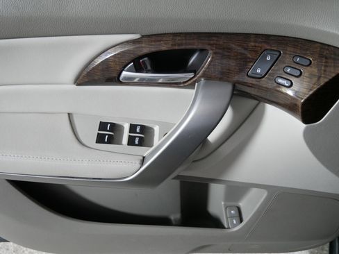 Used 2011 Acura MDX w/ Technology Package AWD/4WD image 19