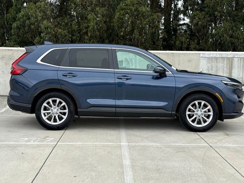 Used 2024 Honda CR-V EX image 7