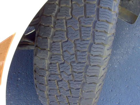 Used 2023 Nissan Frontier SV w/ Technology Package image 7