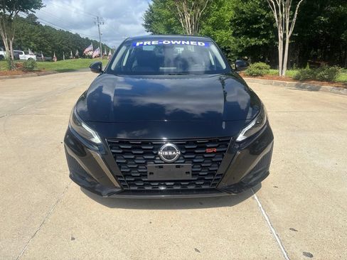 Used 2024 Nissan Altima 2.5 SR FWD image 2