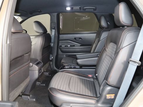 Used 2024 Nissan Pathfinder Rock Creek image 49