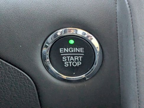 Used 2017 Lincoln Navigator Reserve image 32