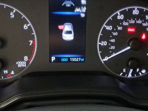 Used 2025 Toyota Corolla LE image 2