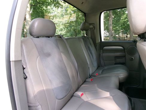 Used 2005 Dodge Ram 1500 Truck SLT RWD image 24