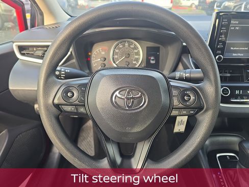 Used 2020 Toyota Corolla LE image 16