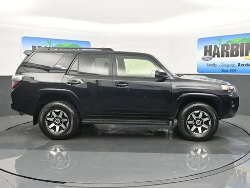 Used 2024 Toyota 4Runner TRD Off-Road image 7