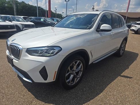 Used 2022 BMW X3 xDrive30i AWD/4WD image 3