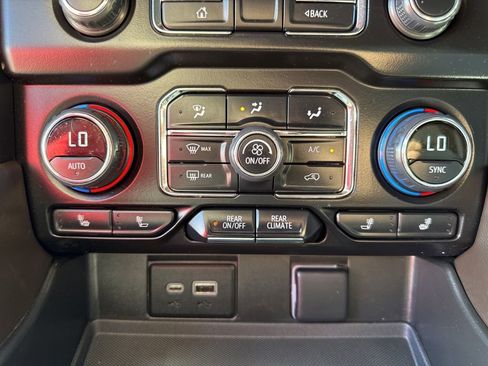 Used 2023 Chevrolet Tahoe Z71 w/ Luxury Package image 49