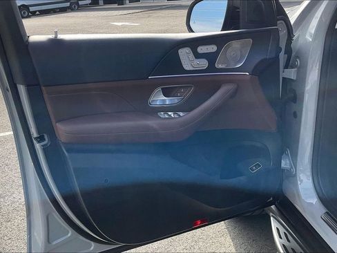 Certified 2024 Mercedes-Benz GLS 450 4MATIC image 15