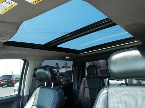 Used 2018 Ford F250 Lariat w/ Lariat Ultimate Package image 26