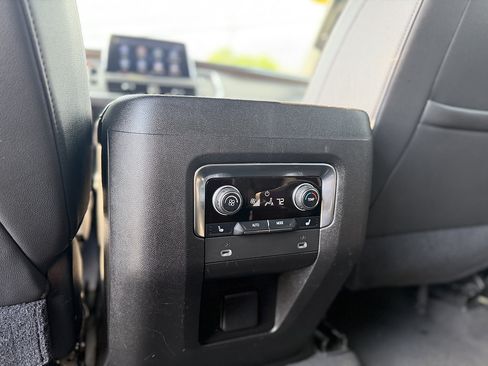 Used 2021 Chevrolet Tahoe Premier AWD/4WD image 13