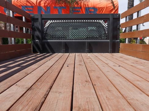 Used 2001 Ford F550 2WD Regular Cab Super Duty image 8